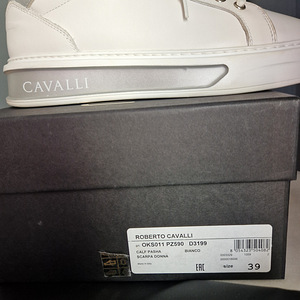 Roberto Cavalli tossud (6 foto / 7)
