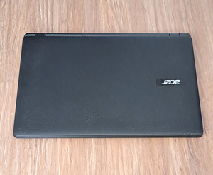 Sülearvuti Acer Aspire ES1-531 (2 foto / 2)