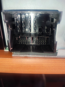 Sony 6000 CD stereo Ford Focus 2 jaoks (3 foto / 5)