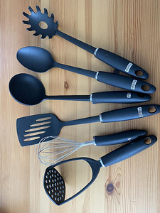 Köögitarvete komplekt (1 foto / 1)