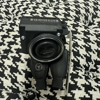 Mercedes süütelukk