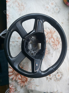 Кожаное рулевое колесо Skoda Octavia (1 фото из 4)
