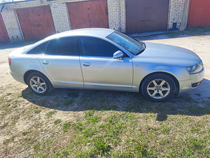 Audi A6 C6 на запчасти (4 фото из 6)