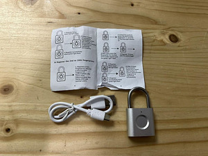 Sõrmejälje lugejaga tabalukk Fingerprint Padlock Smart Lock (3 foto / 4)