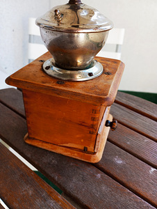 Kohviveski Lembrook´s Ideal D.R.G.M. (2 foto / 3)