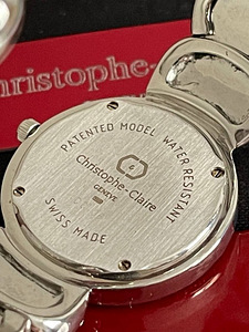 Christophe-Claire naiste valgest kullast käekell (10 foto / 10)