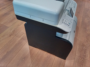 Лазерный принтер HP Color LaserJet CM2320nf MFP (5 фото из 8)