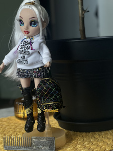 Rainbow High Amaya Raine (2 foto / 4)