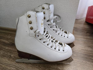 Коньки Jackson Freestyle (3 фото из 8)