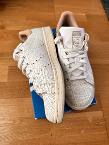 Adidas Stan Smith размер 37 (3 фото из 4)