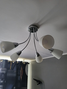 Laelamp (3 foto / 5)