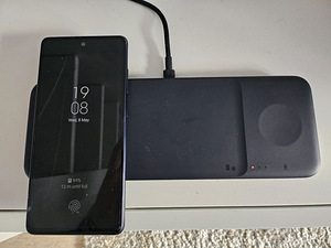 Samsung Trio Wireless charger Juhtmevaba laadija (2 foto / 3)