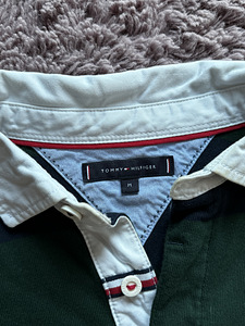 Kampsun Tommy Hilfiger (3 foto / 3)