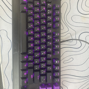 Müüa razed blackwidow v3 ja Logitech g102