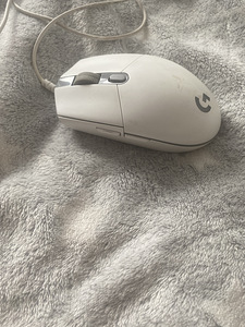 Müüa razed blackwidow v3 ja Logitech g102 (2 foto / 2)