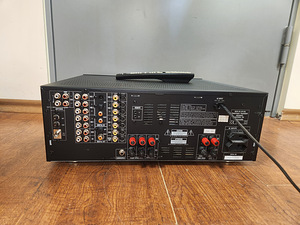 Harman Kardon AVR2000 Audio Video Receiver  (3 foto / 3)
