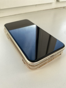 iPhone 11 128 ГБ (6 фото из 6)