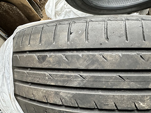 Продам резину (3 фото из 5)