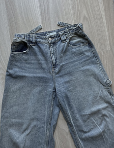 Bershka adjustable waist carpenter jeans in light dirty wash (4 foto / 4)