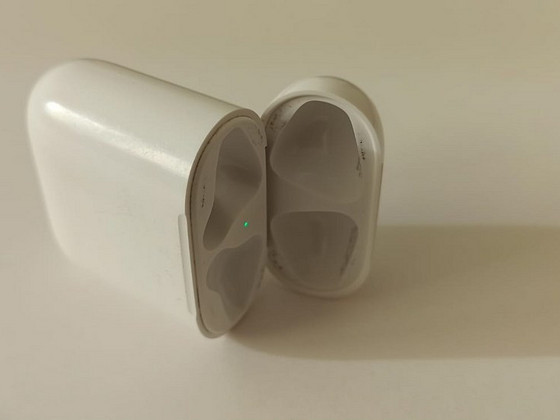 Apple Airpods 2 Gen, Case, Original