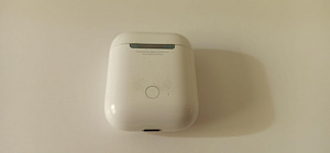 Apple Airpods 2 Gen, Case, Original (3 фото из 3)
