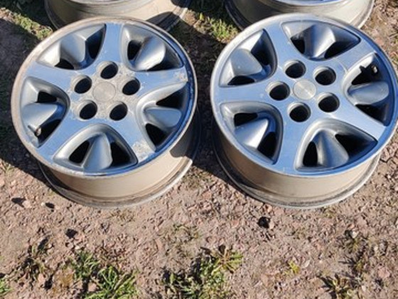 Valuveljed Chrysler voyagerile