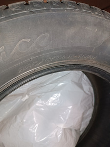 225/65 r17 (1 фото из 2)