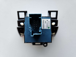 Выключатель ручного тормоза Citroen PSA 96617671ZD (4 фото из 4)
