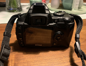 Nikon peegelkaamera D40x (2 foto / 7)