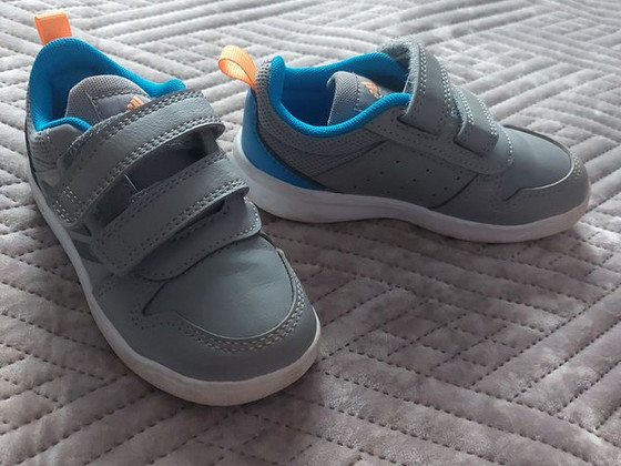 Кроссовки Adidas