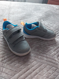 Adidase tossud (1 foto / 2)