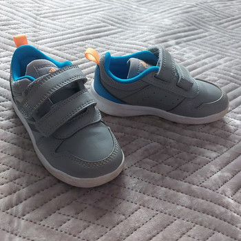 Adidase tossud
