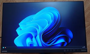 23-дюймовый монитор Lenovo ThinkVision T23i-10 (FullHD, IPS) (1 фото из 7)