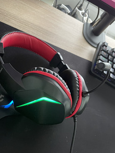 Игровой компьютер для продажи - Windows 11 Pro, Ryzen 5 5600 (6 фото из 8)