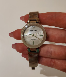 Anne Klein часы с браслетом (2 фото из 4)