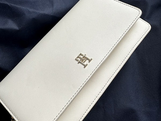 Tommy Hilfiger kott