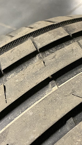 Nokian Powerproof 225/35 R19 suverehvid (3 foto / 6)