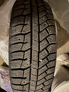 Зимние шины 2шт 185/65 R15 (3 фото из 3)