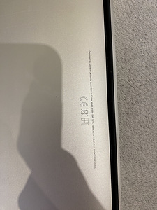 Macbook Pro 2018 (4 фото из 5)