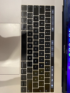 Macbook Pro 2018 (5 фото из 5)