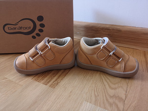 Удобные кроссовки barefoot натуральной кожи 20 размера (4 фото из 5)