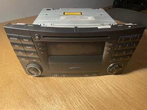 Mercedes E-klass W211 originaalstereo raadio (3 foto / 7)