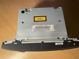 Mercedes E-klass W211 originaalstereo raadio (5 foto / 7)