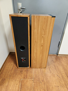 JAMO CLASSIC 8 FLOORSTANDING SPEAKERS  (4 foto / 4)