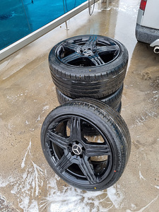 Mercedes-Benz 19" veljed (2 foto / 8)