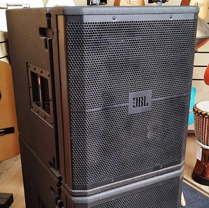 Сабвуфер jBL VRX915S (1 фото из 2)