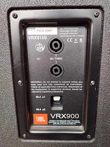 Сабвуфер jBL VRX915S (2 фото из 2)