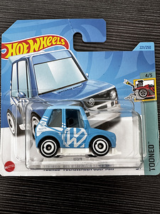 Hot Wheels TH VOLKSWAGEN GOLF MK1 (2 foto / 5)