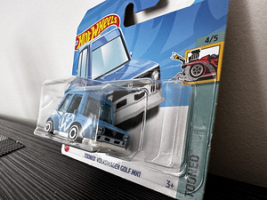 Hot Wheels TH VOLKSWAGEN GOLF MK1 (4 foto / 5)