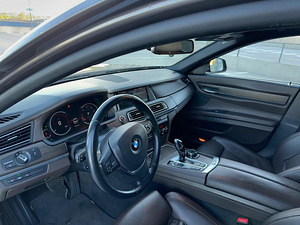 BMW 740 LCI Individual 3.0 230kW (10 foto / 15)